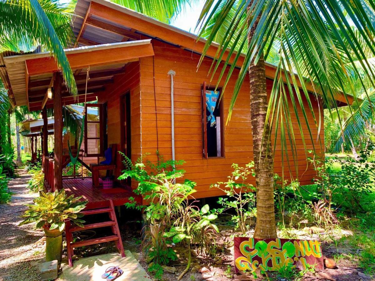 Ko LantaLantacoconutgardenbungalowアパートメント エクステリア 写真
